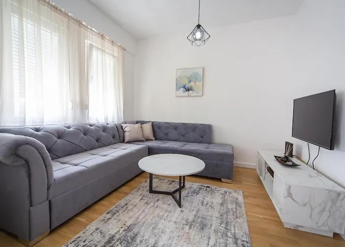 Blue Moon * Podgorica